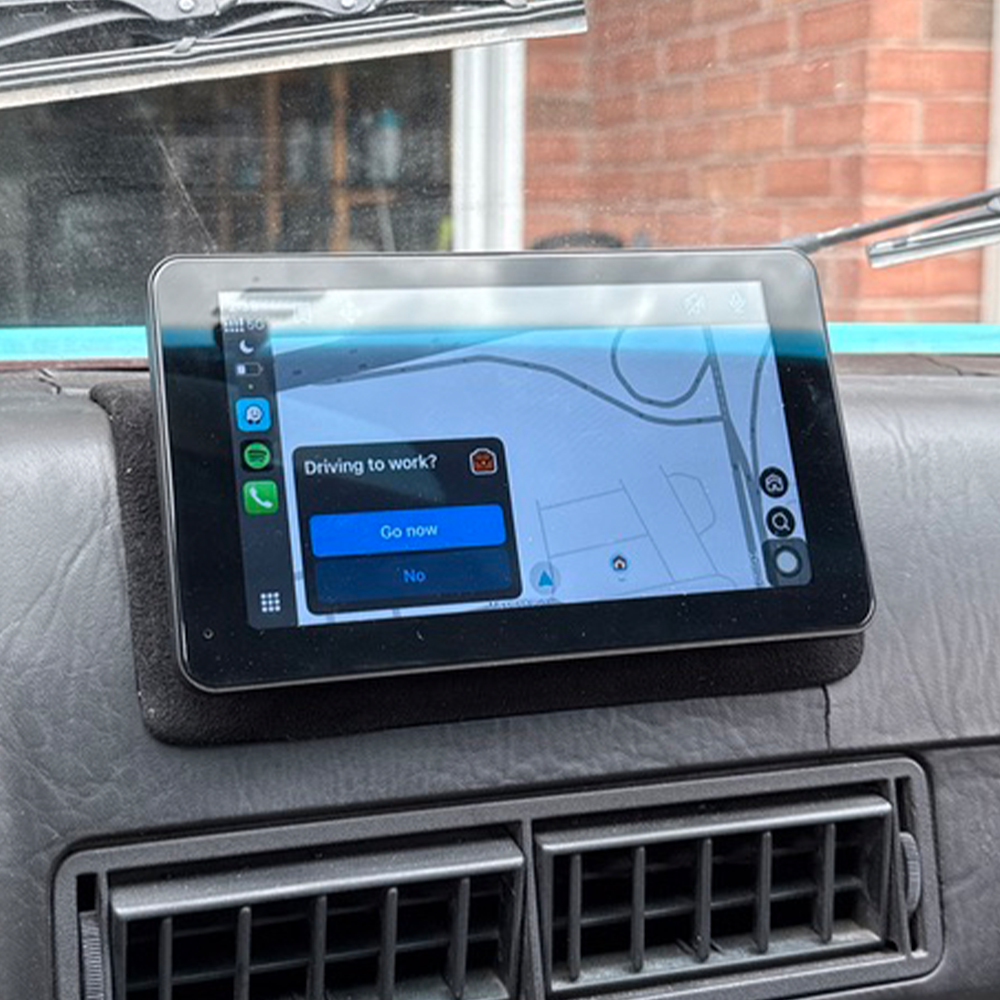 RC08 Center Speaker Mount – Porsche 944 (Apple CarPlay Display Bracket)